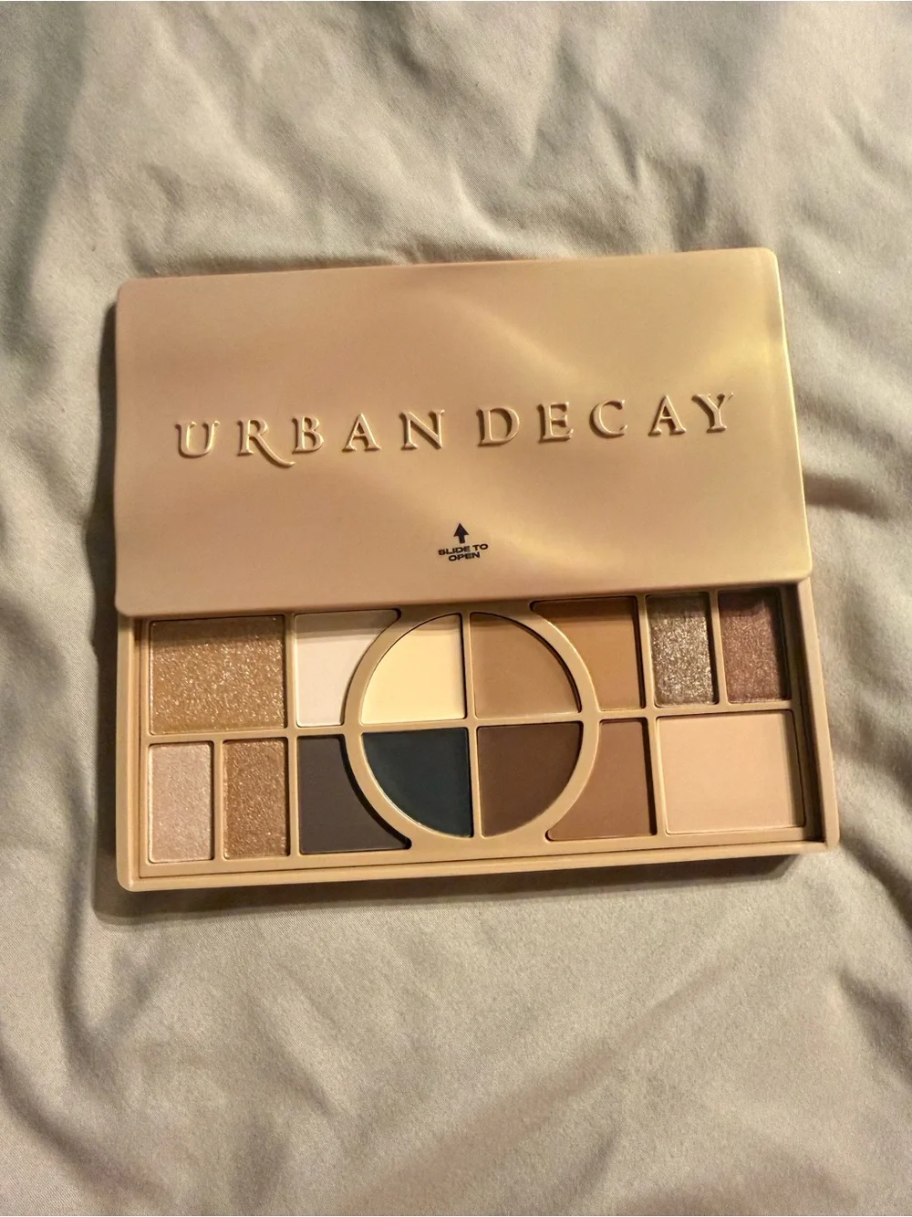 Urban Decay Naked Shaped Palette - Pink Ombre